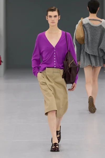 Look 30